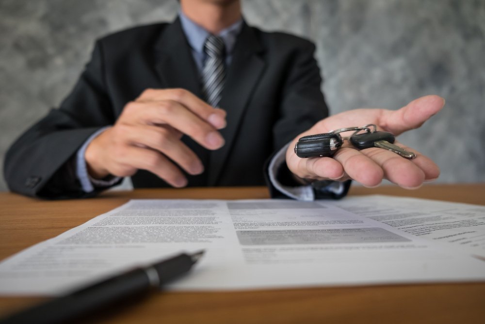 A Guide to the Legal Process of Selling a Car in the UAE